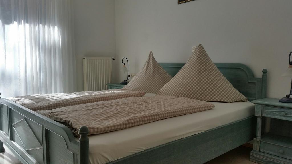 Hotel-Pension Haus Hubertus Weigendorf 객실 사진